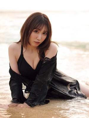 Aina Suzuki