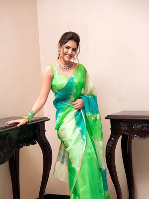 Athulya Ravi