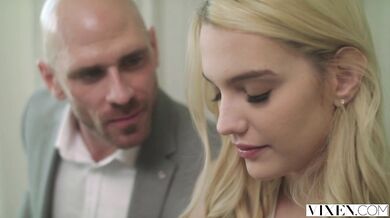 Romantic sex with slim blonde Kenna James