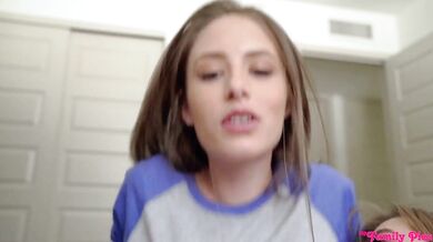 Threesome fucking with teen babes