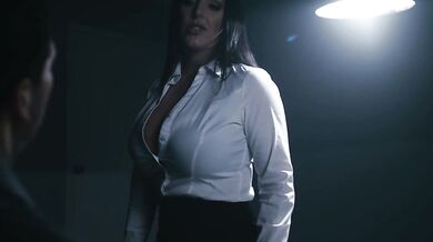Hardcore anal ith slutty brunette Angela White