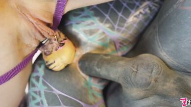Anuskatzz and Miss Flora get their strapon-clad bodies drilled in wild threesome