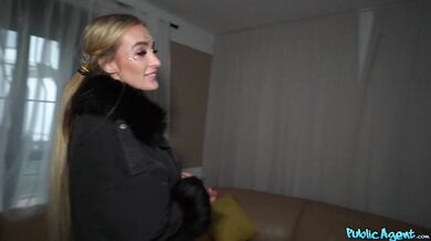 Dancer gets a surprise tip and a big dick in the morning