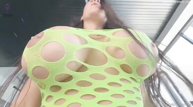 Fucking Yiny Leon at the gym