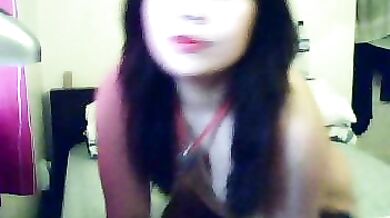 Amateur asian MILF solo