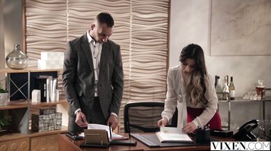 High speed outdoor pounding leaves Bella Spark’s walls pulverized and her slit soaking wet