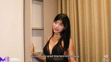 Stepsister surrenders her hungry slit for a deep drilling on the living room sofa