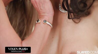 Phoenix Marie takes full control and rides Penny Barber's face until she reaches climax