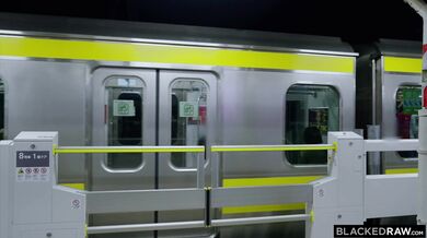 Rikako Katayama's tight pussy gets thoroughly stretched by a tourist she just met