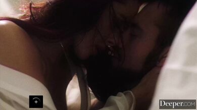 The stunning Vanna Bardot takes on the ultimate airtight challenge