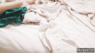 Kinky Beauty Nicole Aniston Gets The Kind Of Service She Desires