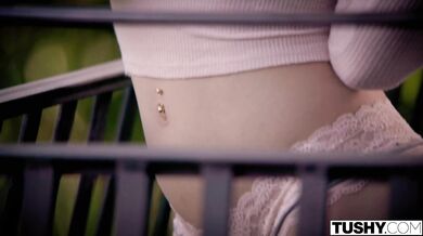 College girl gets her tiny ass drilled in this legendary first-time scene