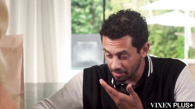 See the legendary Savannah Bond surrender her tight ass to the raw energy of a younger stud